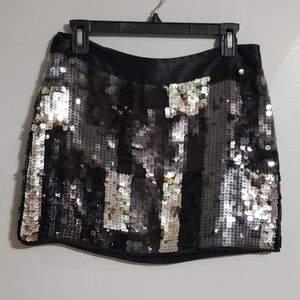 Sequined mini skirt size 6